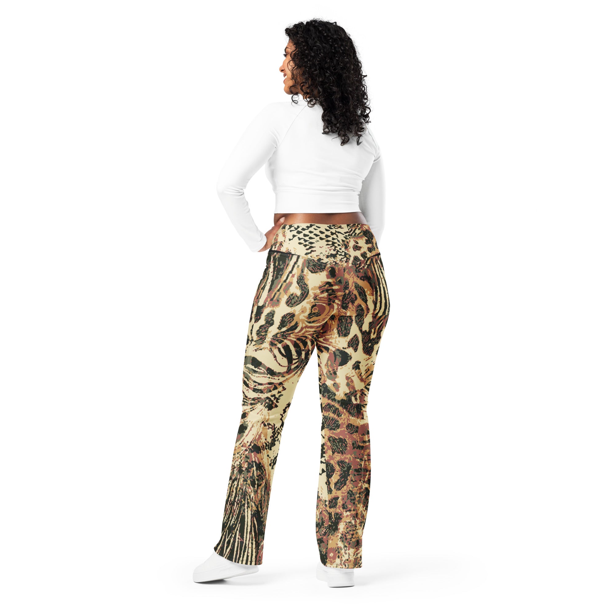 Runway Rogue Flare leggings