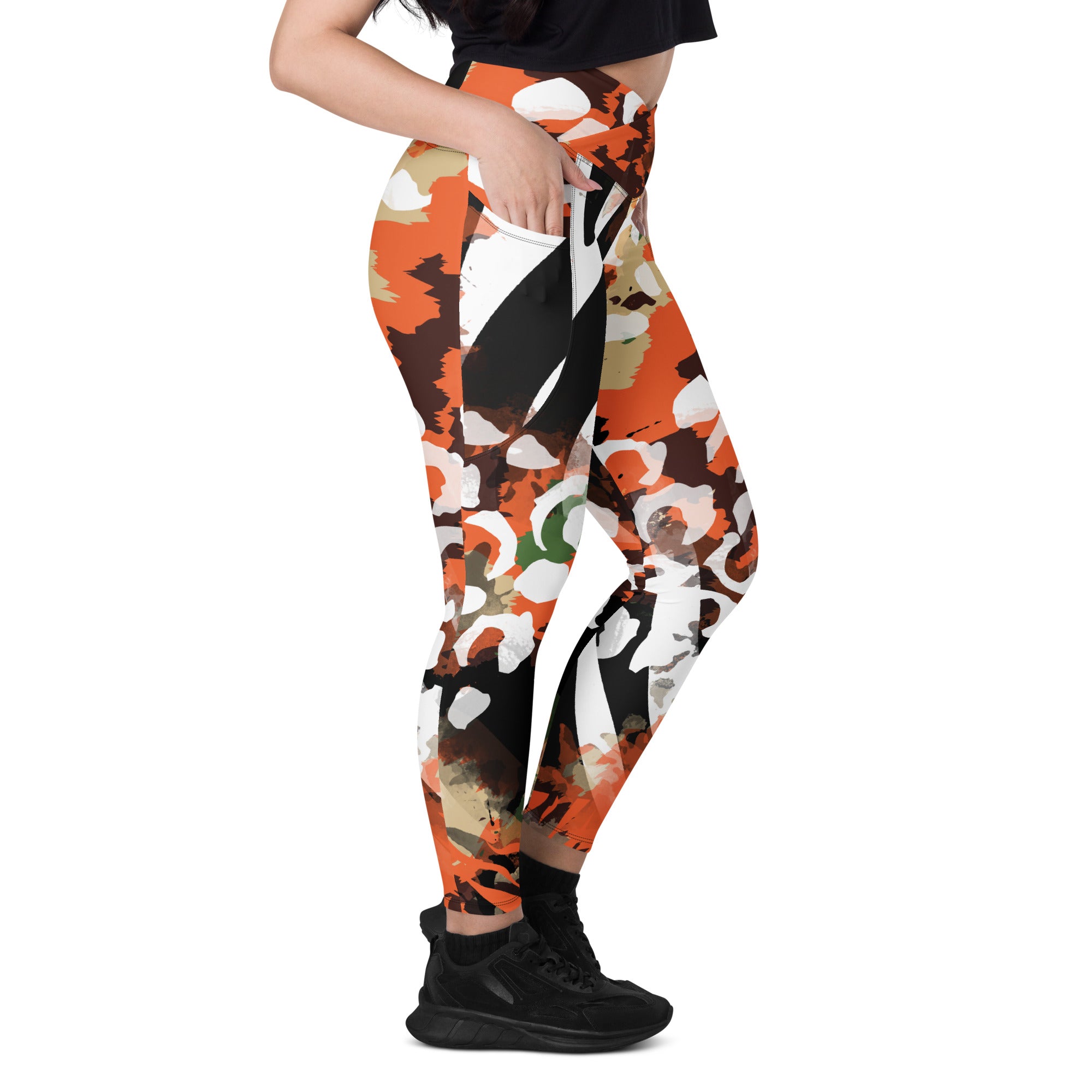 In the Jungle Crossover Leggings with pockets